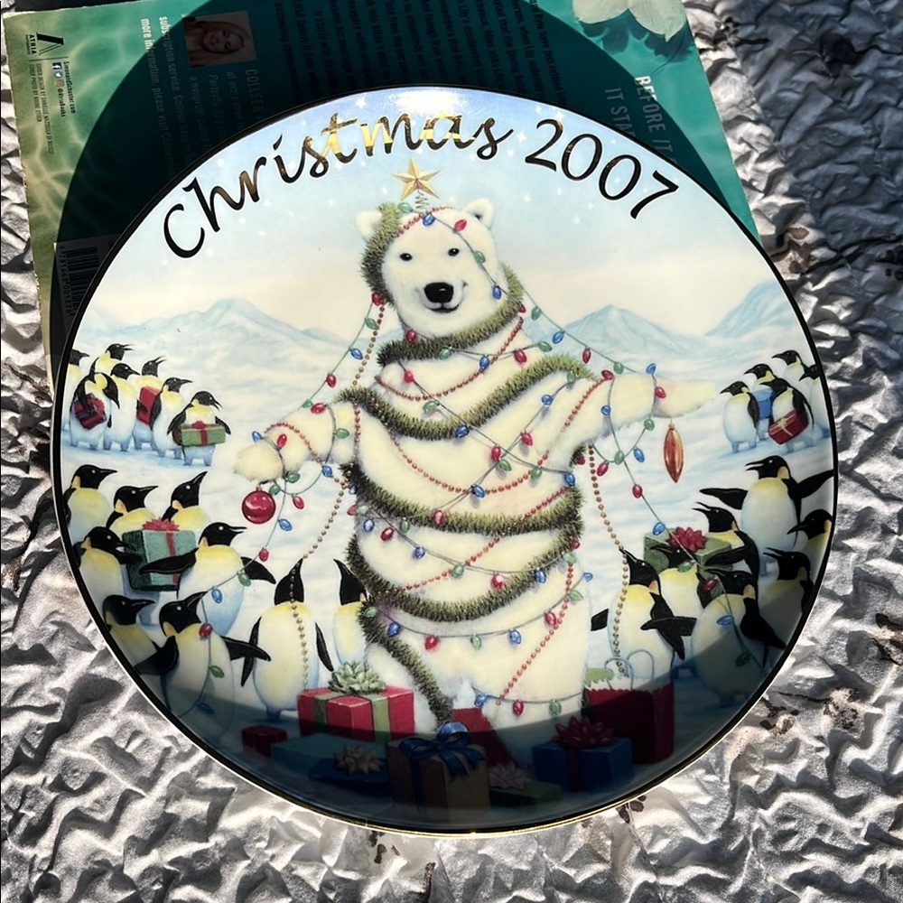Avon 2007 Christmas plate